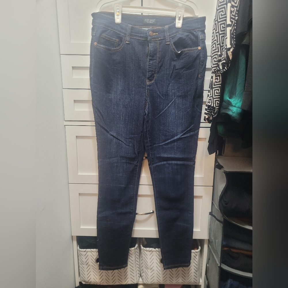 HI-WAIST BACK PHONE YOKE SEAM SKINNY